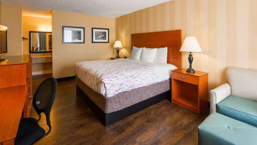 Best Western Fredericksburg - Image 1