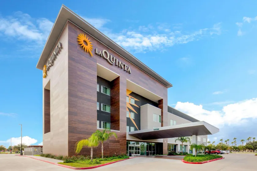 La Quinta by Wyndham McAllen Convention Center - Image 1