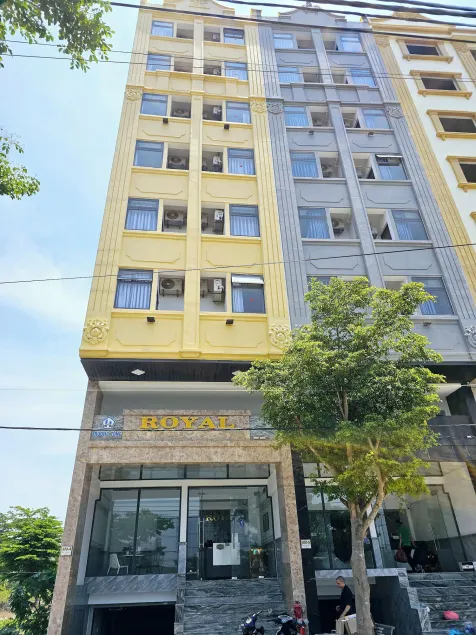 Royal Apartment - Image 1