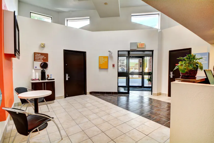 Motel 6-Newport, RI - Image 1