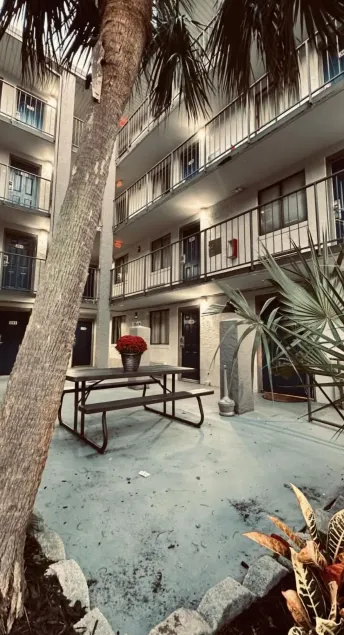 Loyalty Inn Tallahassee - Image 1