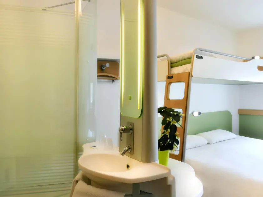 ibis budget Saint Quentin ex Etap Hôtel - Image 1