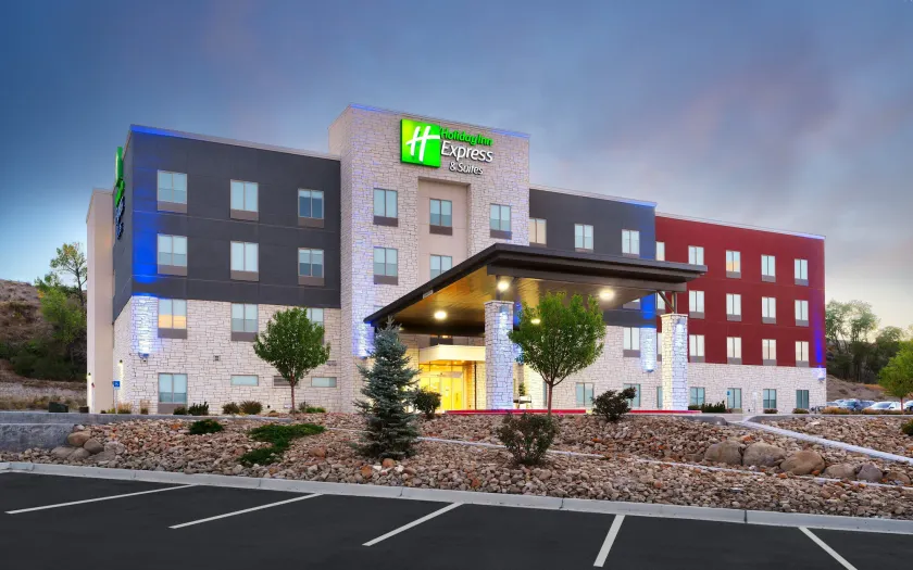 Holiday Inn Express & Suites Price by IHG - Image 1