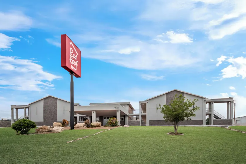 Red Roof Inn Del Rio - Image 1