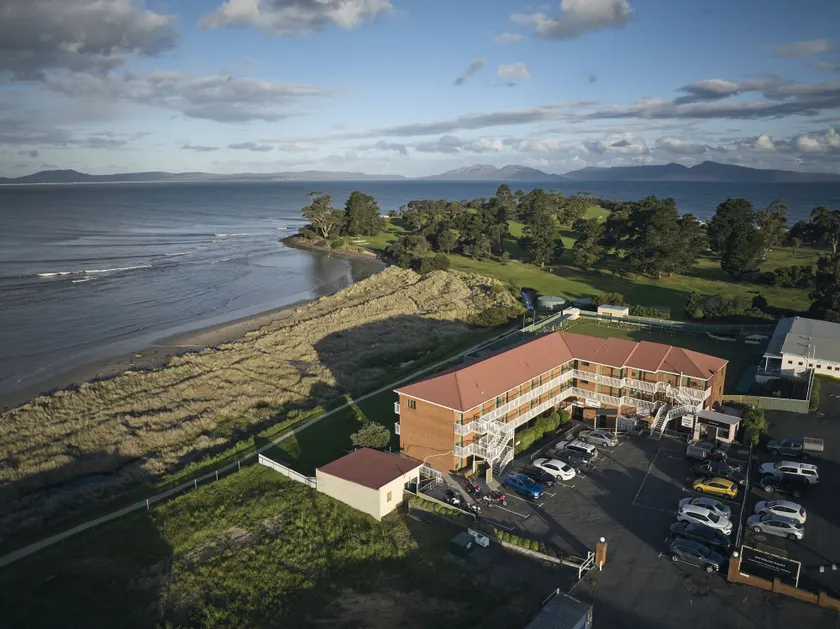 The Waterloo Hotel - Image 1