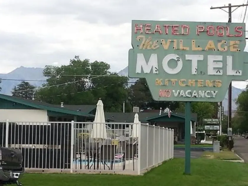 Bishop Village Motel - Image 1