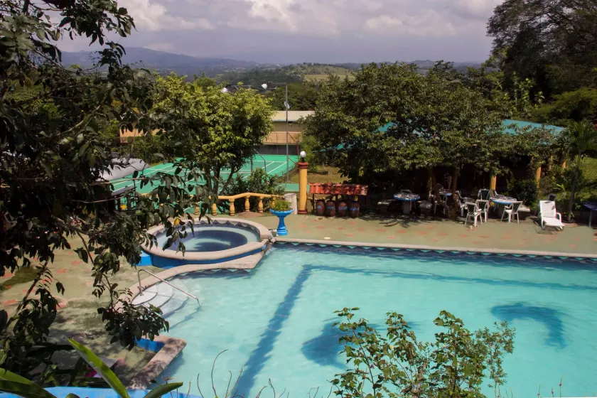 Valley View Lodge - Finca Huetares - Image 1