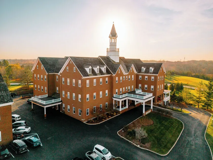 The Delafield Hotel - Image 1