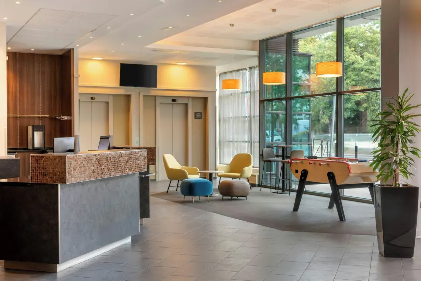 Courtyard by Marriott Paris Saint Denis - Image 1