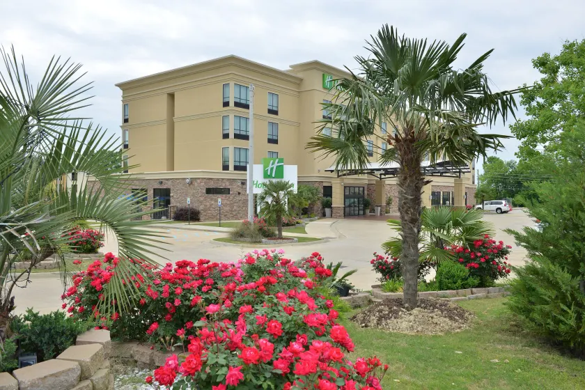Holiday Inn Montgomery Airport South by IHG - Image 1