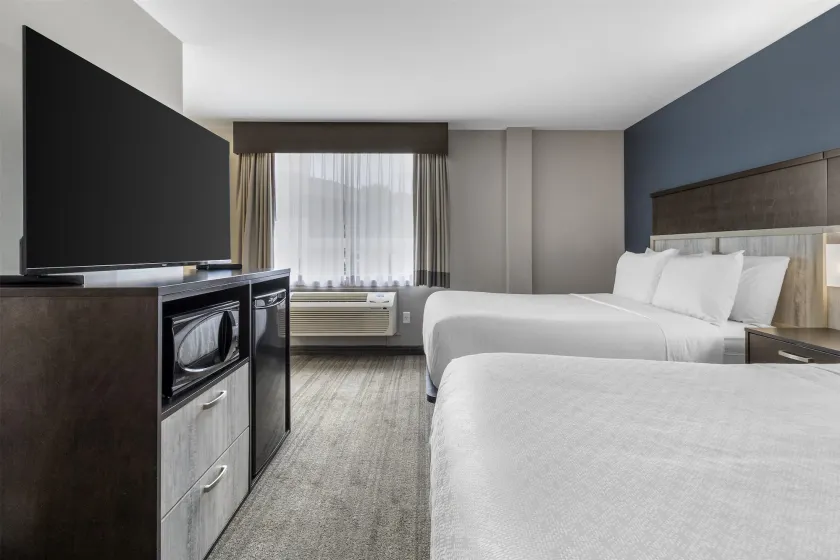 Best Western Plus Chocolate Lake Hotel - Halifax - Image 1
