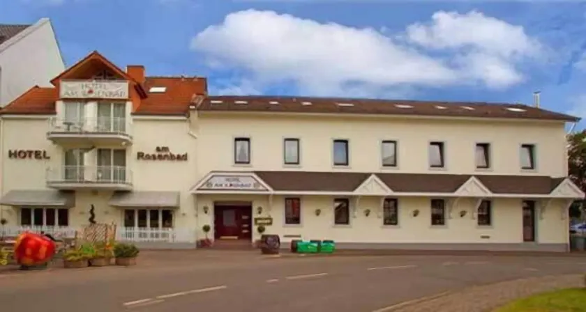 Hotel am Rosenbad - Image 1