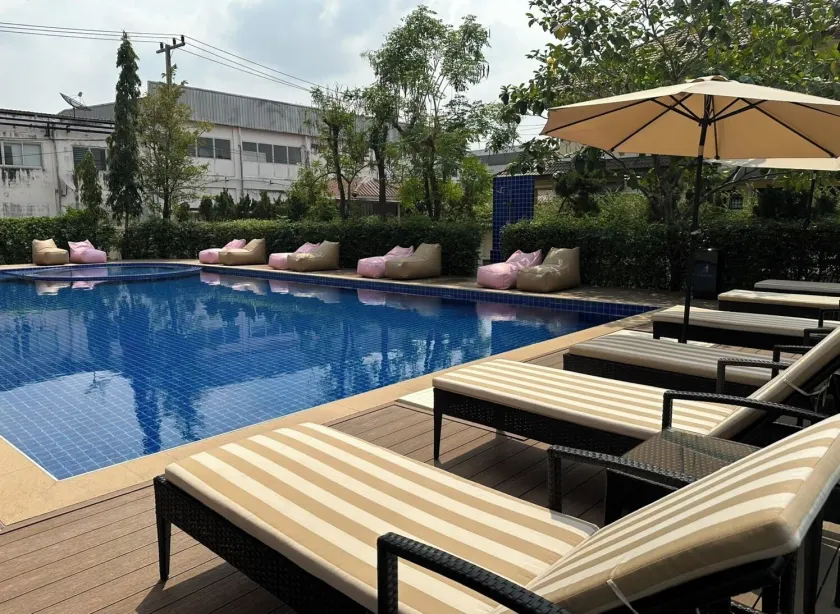 Miloft Suvarnabhumi Airport Hotel - Image 1