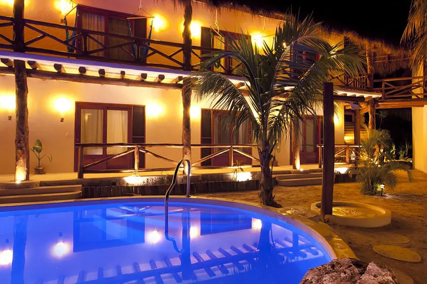 Casa Iguana Holbox - Beachfront Hotel - Image 1