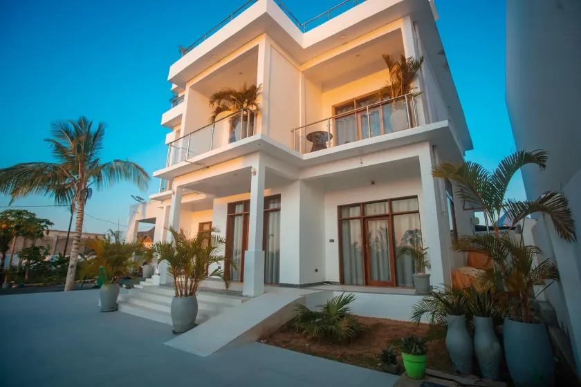 Sea Breeze Villas Nungwi - Image 1