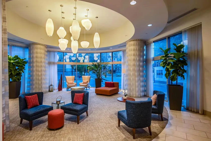 Hilton Garden Inn Alexandria Old Town National Harbor - Image 1