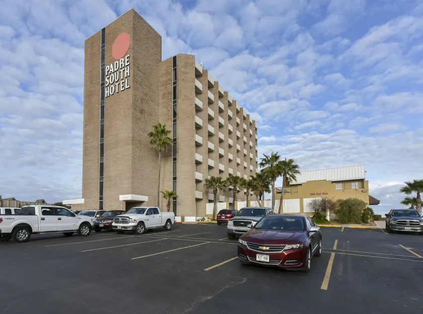 Padre South Hotel On The Beach - Image 1