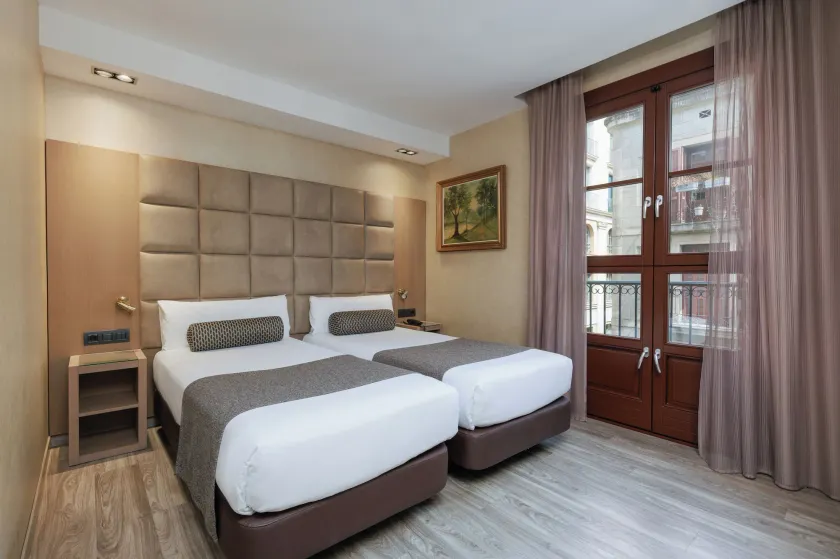 Hotel Suizo - Image 1