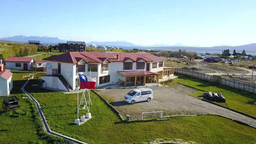 Hostal Doble E Patagonia - Image 1