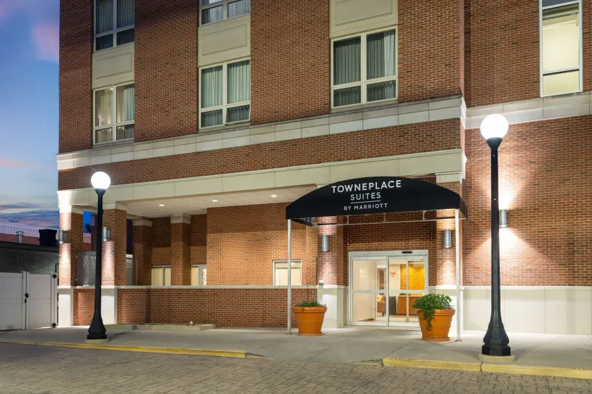 TownePlace Suites by Marriott Champaign - Image 1