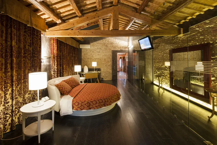 Villa Solaris Hotel & Residence - Image 1