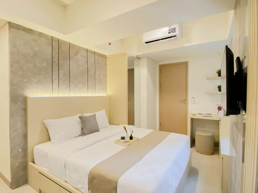Restful And Serene Studio Room At Apartment Meikarta District 2 - Image 1
