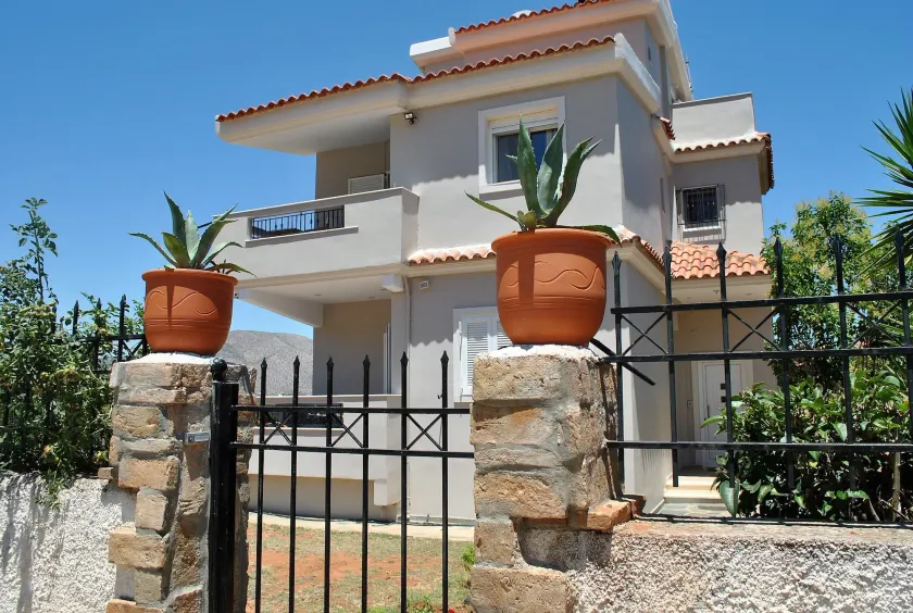 Angelina's Home - Image 1