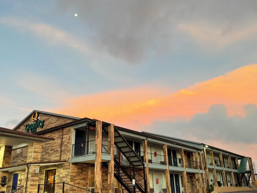 Quality Inn Crestview I-10 Eglin AFB Area - Image 1