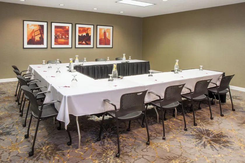 Crowne Plaza Suites MSP Airport - Mall of America by IHG - Image 1