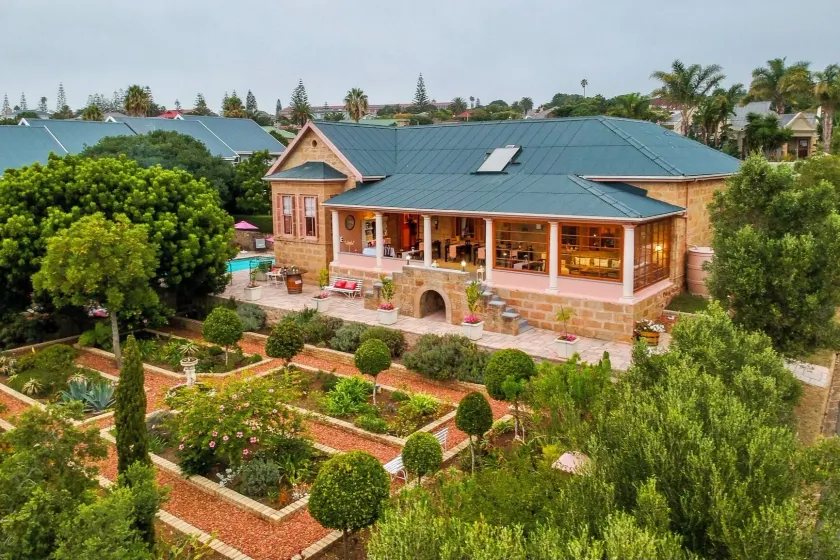 Betty's Boutique Hotel - Image 1