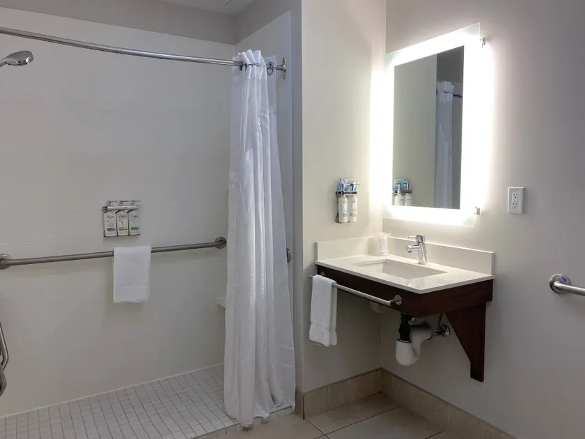 Holiday Inn Express & Suites Courtenay - Comox by IHG - Image 1