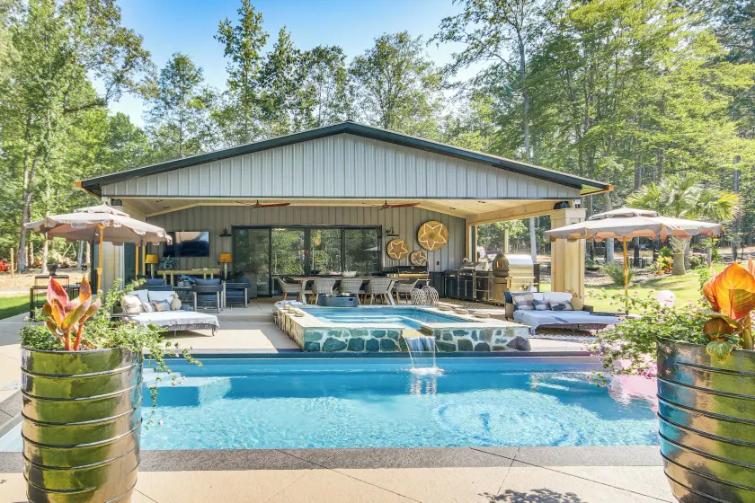 Lake Murray Paradise w/ Shared Pool & Hot Tub! - Image 1