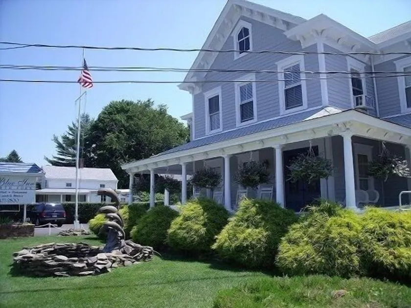 The Blue Inn At North Fork - Image 1