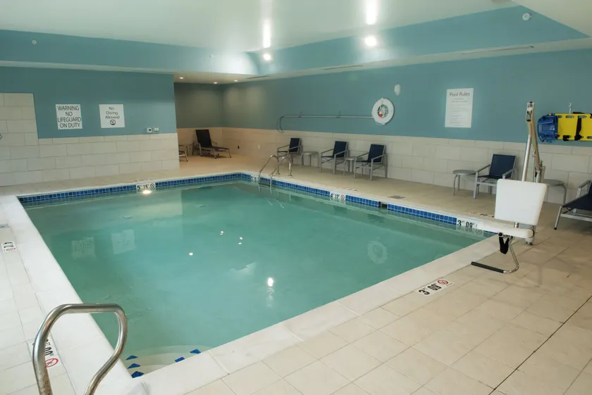 Holiday Inn Express & Suites - Mishawaka - South Bend by IHG - Image 1