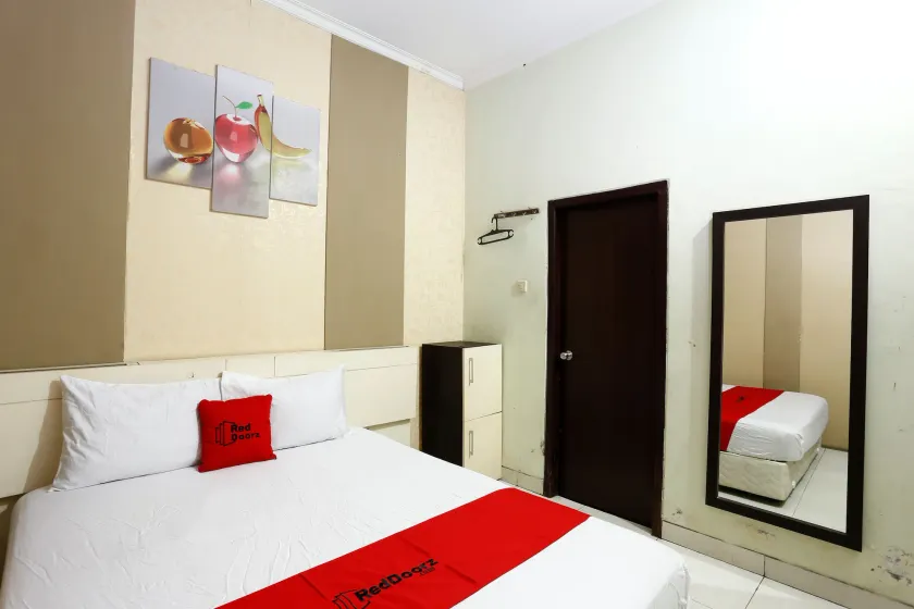 RedDoorz near Adisucipto Airport 3 - Image 1