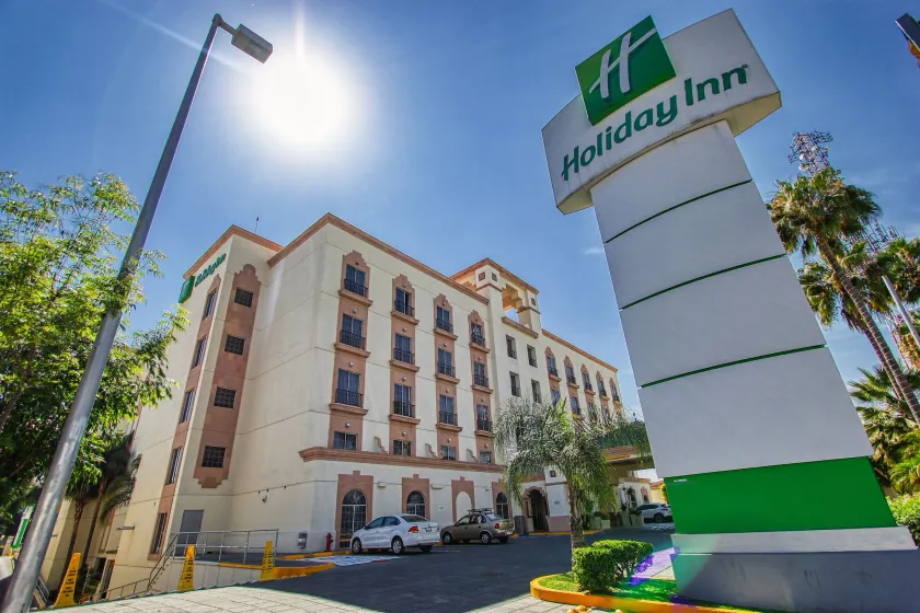 Holiday Inn Leon by IHG - Image 1
