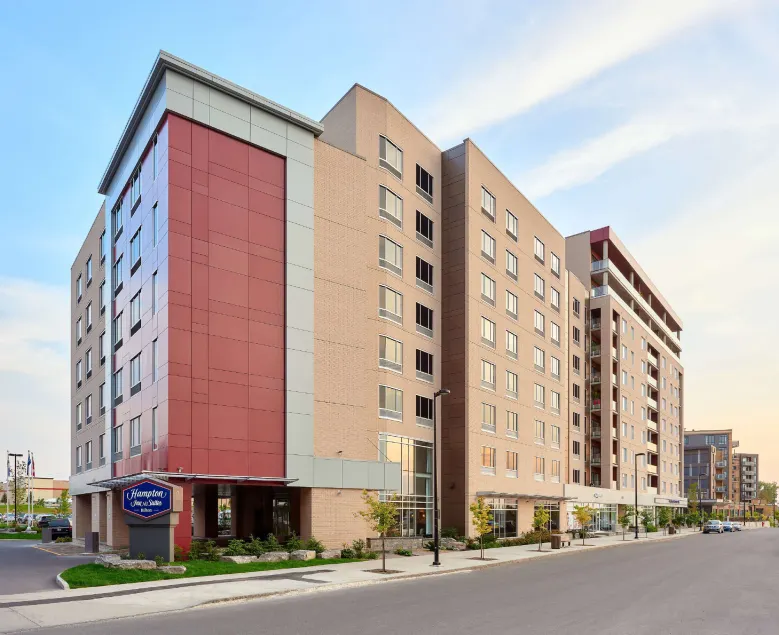 Hampton Inn & Suites by Hilton Quebec City Levis - Image 1