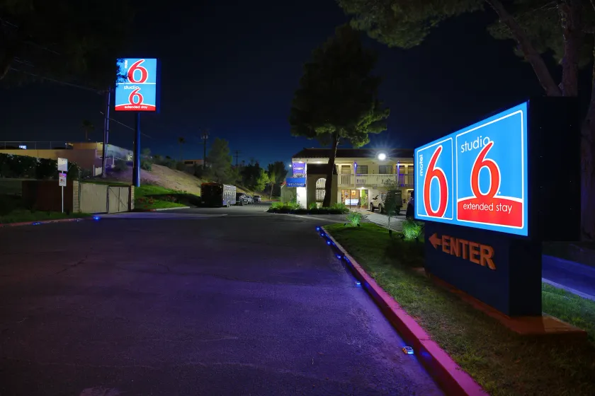 Motel 6-Barstow, CA - Image 1