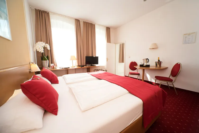 City-Hotel Am Wasserturm Halle - Image 1