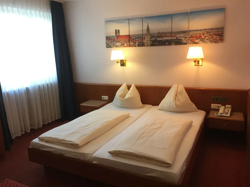 Hotel Carmen - Image 1