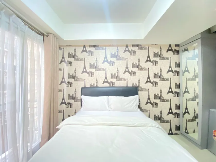 Homey Studio Furnished At Grand Asia Afrika Apartment - Værelse