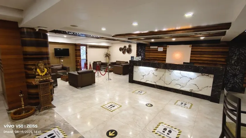 Hotel Ace Grand - Image 1