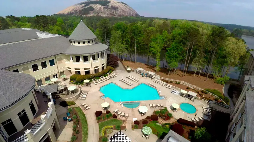 Atlanta Evergreen Lakeside Resort  - Image 1