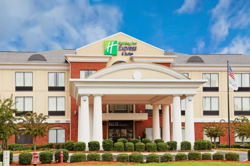 Holiday Inn Express & Suites Tupelo by IHG - Image 1