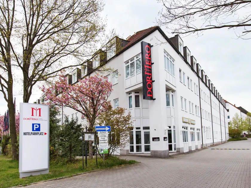 DORMERO Hotel Dresden Airport - Image 1