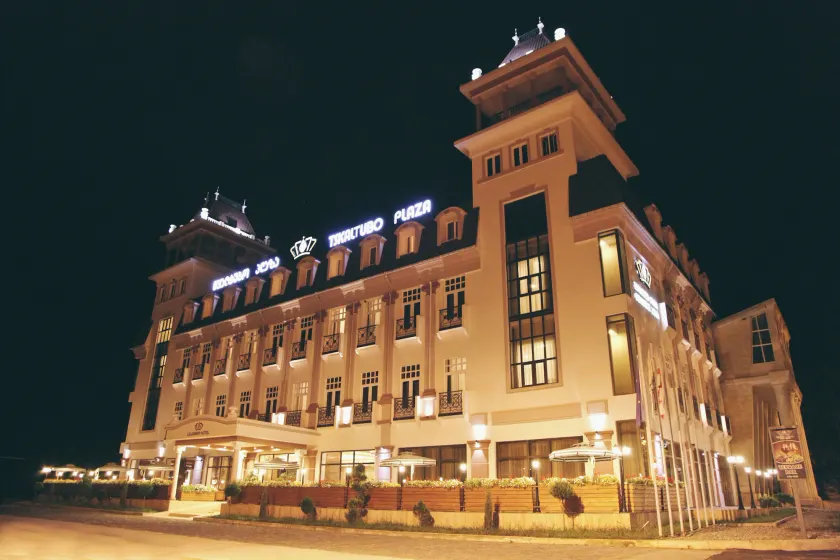 Tskaltubo Plaza Hotel - Image 1