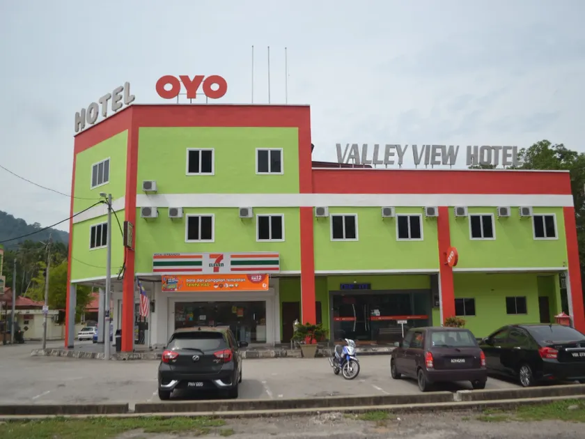 Valley View Hotel - Image 1