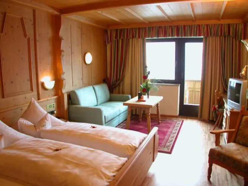 Hotel Pension Weiratherhof - Image 1