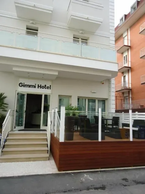 Gimmi Hotel - Image 1