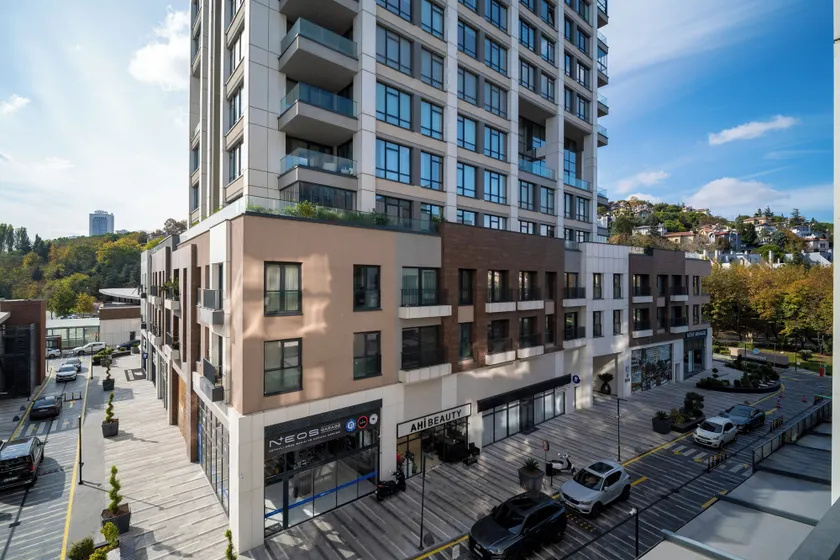Rusel Park Residence - Image 1